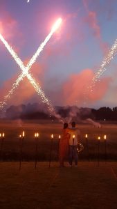 Heiratsantrag mit Feuerwerk