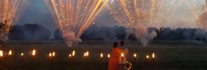 Heiratsantrag mit Feuerwerk